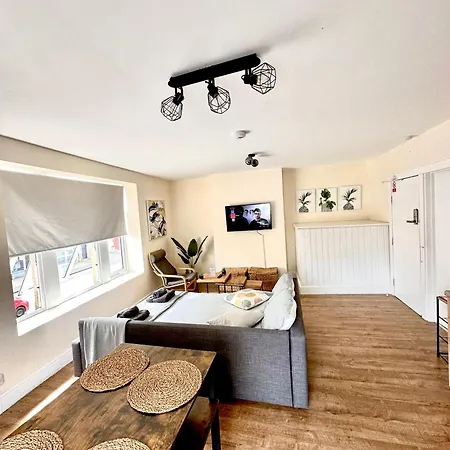 Apartment Dvmescape Flat1 *